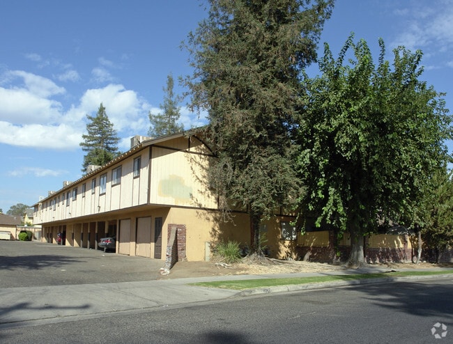 Primary Photo - Golden Place Luxury Apartments