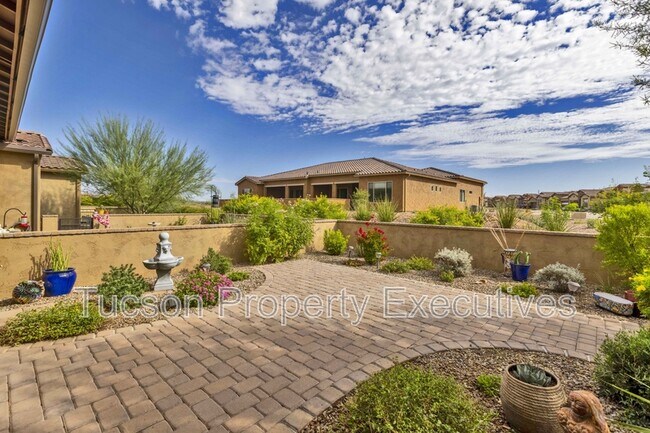 Building Photo - 30737 S Osprey Dr