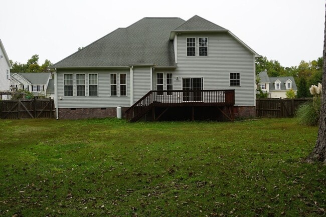 Building Photo - 3 Bedroom 2.5 Bathroom with a Bonus Room located in Creeks Edge Subdivision in Sneads Ferry!