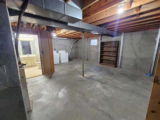 Building Photo - 3514 SW Kiowa St