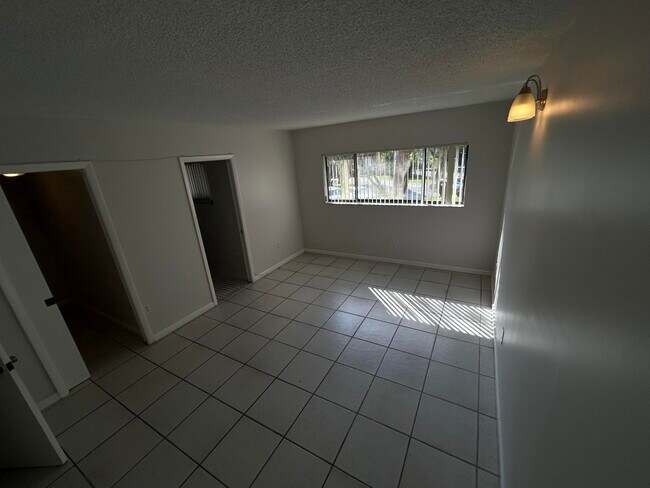 Building Photo - 8650 SW 133rd Avenue Rd