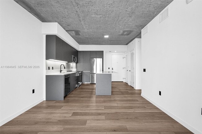 Building Photo - 307 SW 5th St