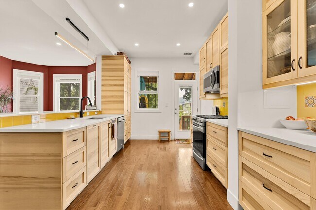 Building Photo - 4012 7th St NW