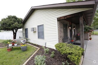 Building Photo - 20 East Elkhart