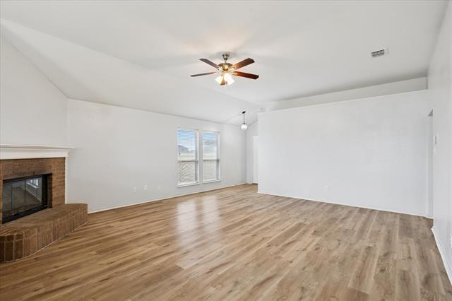 Building Photo - 1008 Chestnut Dr
