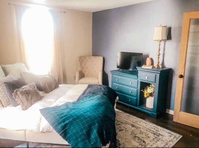 Bedroom 1 - 2113 Toledano St