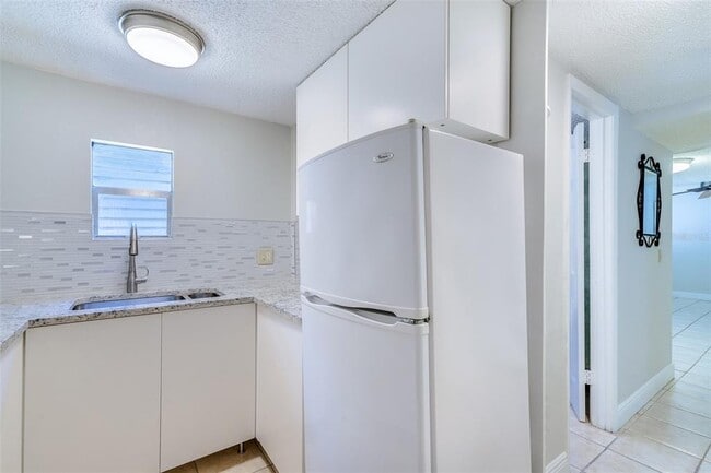 Building Photo - 3315 W Empedrado St
