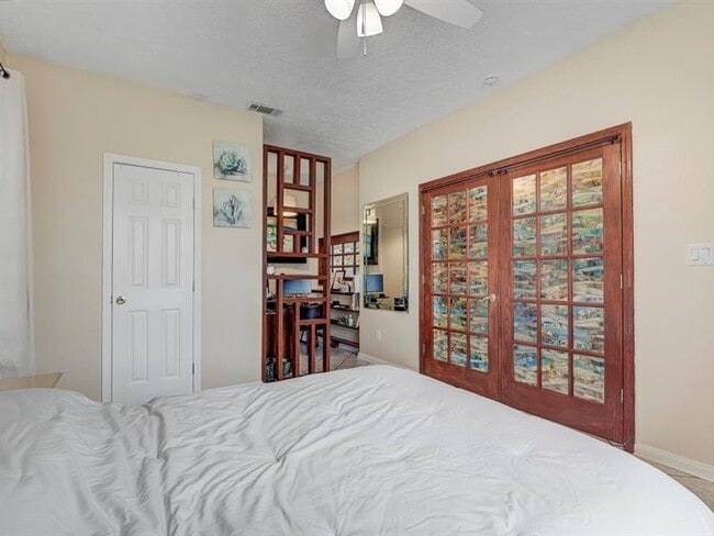 Building Photo - 8422 Tavenor Ln