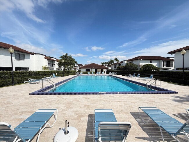 Building Photo - 1271 SW 124th Ct