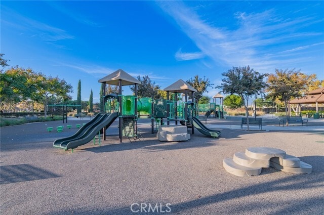 Building Photo - 6248 Desales St