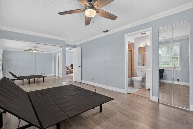 Building Photo - 7516 NW 88th Terrace
