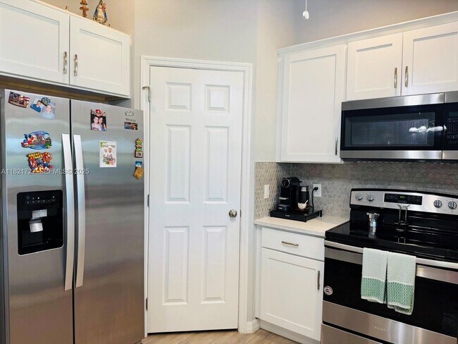 Building Photo - 500 NW 5th St