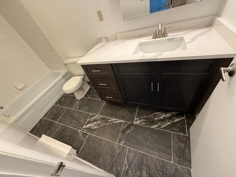 Bathroom - 96 Candlewood Dr