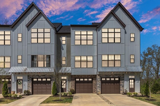 Building Photo - 253 Stonecrest Cir