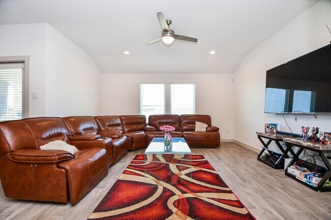 Building Photo - 8134 Sugar Cane Ln
