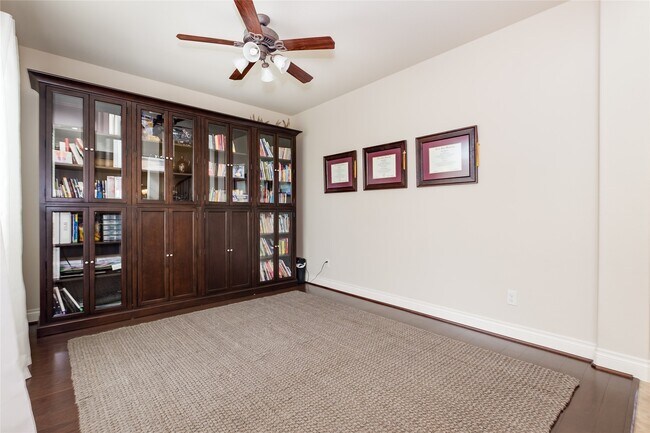 Building Photo - 27707 Lodgemist Ct