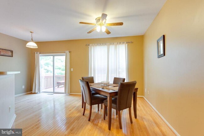 Building Photo - 13396 Burrough Farm Dr