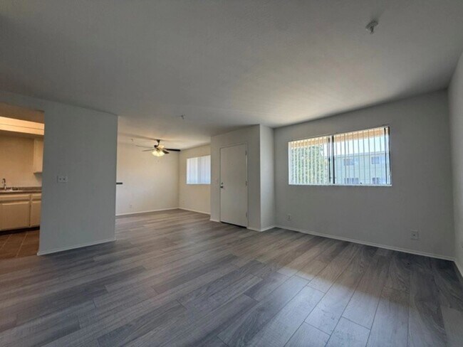 Interior Photo - 14020 Yukon Avenue,