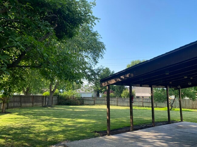 Building Photo - 8579 Renford Ct