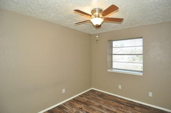 Building Photo - 5418 Heronwood Dr