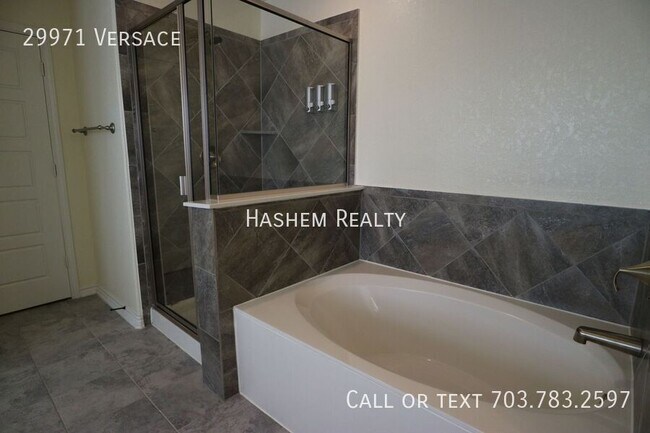 Building Photo - 29971 Versace-