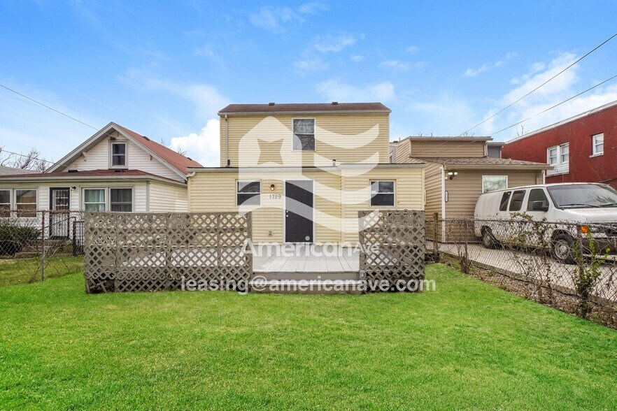 Building Photo - 1729 W Ormsby Ave