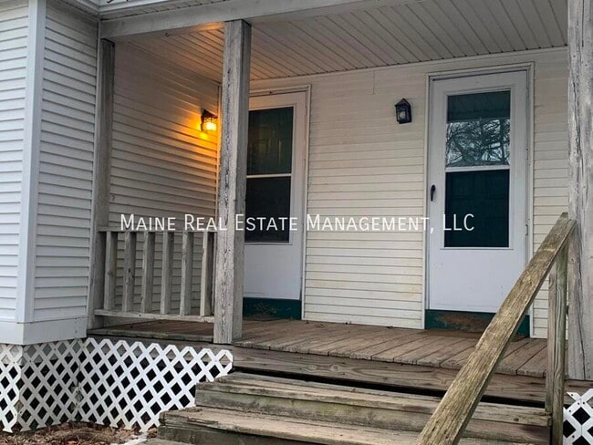 Building Photo - 15 Elm St