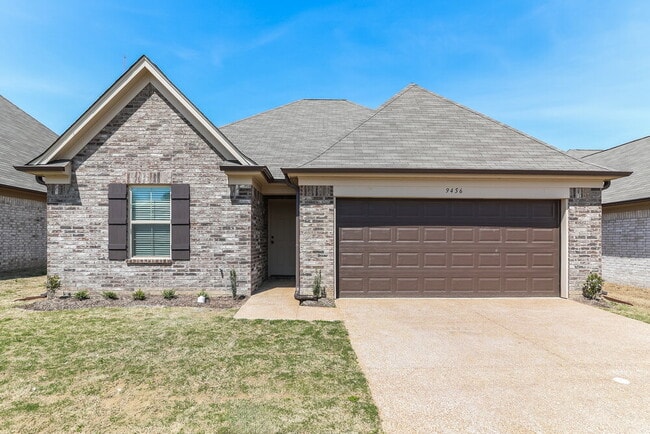 Building Photo - 9456 Darren Cir S