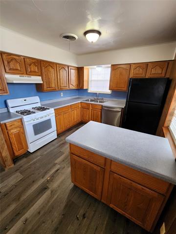 Building Photo - 14732 Oakwood Ln