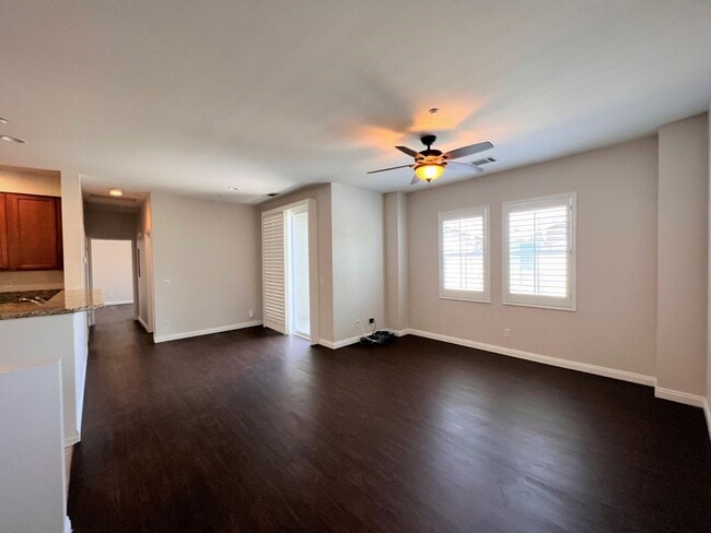 Building Photo - Beautiful 2 Bedrooms, 2 Baths Condominium with Attached Garage in Rancho Cucamonga.