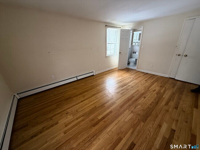 Building Photo - 30 Toilsome Ave