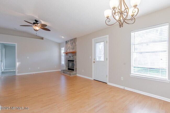 Building Photo - 326 Wildberry Ct