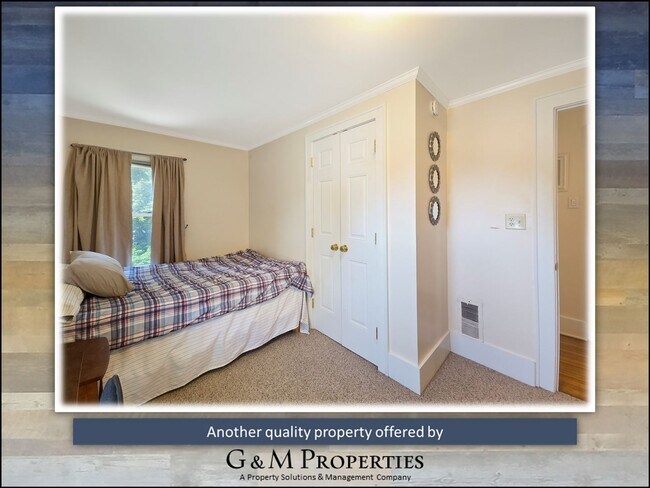 Building Photo - 4-Bedroom Rental - Walk to Strong Hospital!