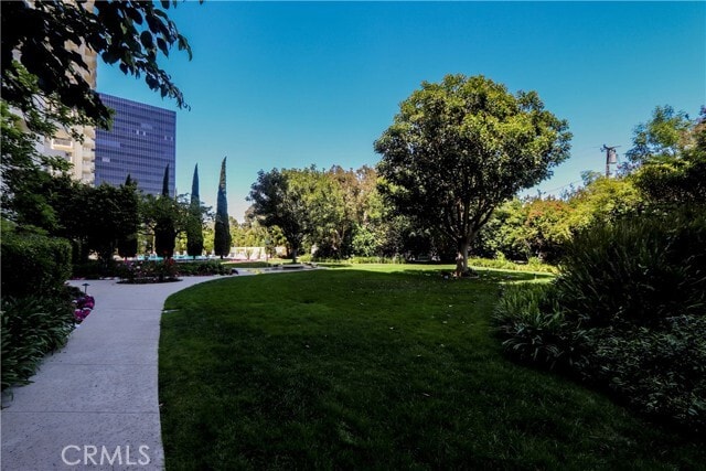 Building Photo - 2160 Century Pk E