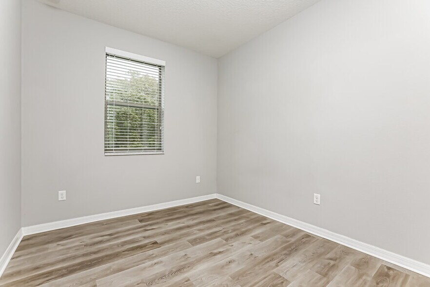 Building Photo - 2539 Econ Landing Blvd