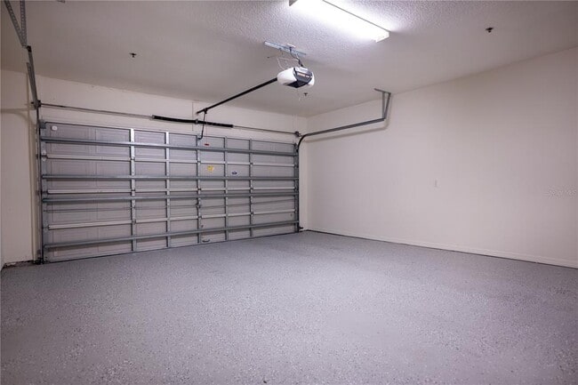 Building Photo - 2550 Grand Central Pkwy