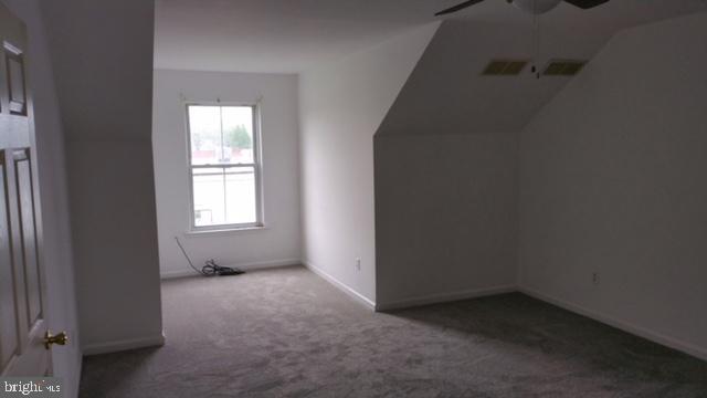 Building Photo - 530 Las Rosas Dr