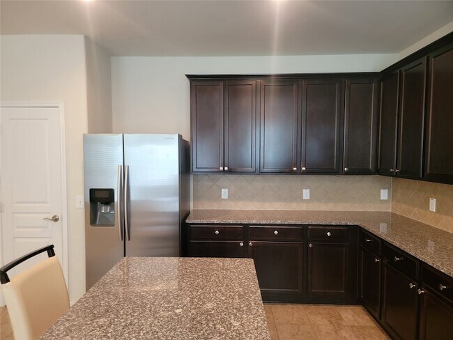 Building Photo - 20135 Linden Spruce Ln