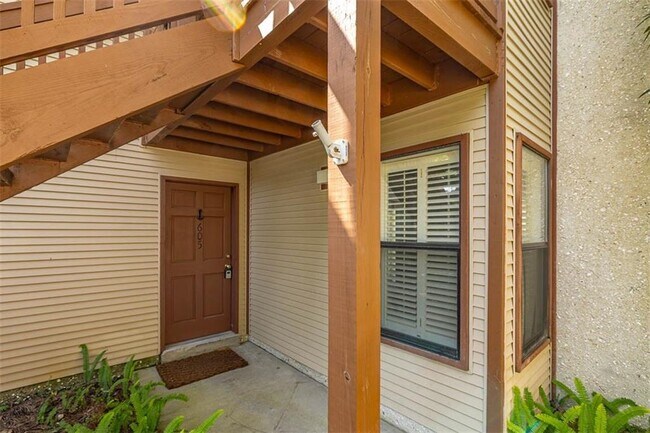 Building Photo - 605 Harbour Oaks Dr