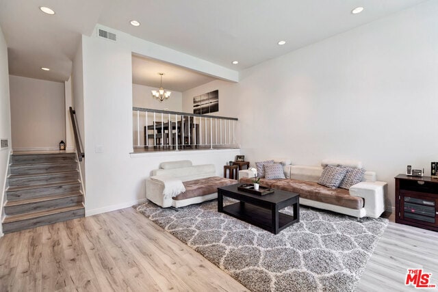Building Photo - 1650 Palisades Dr