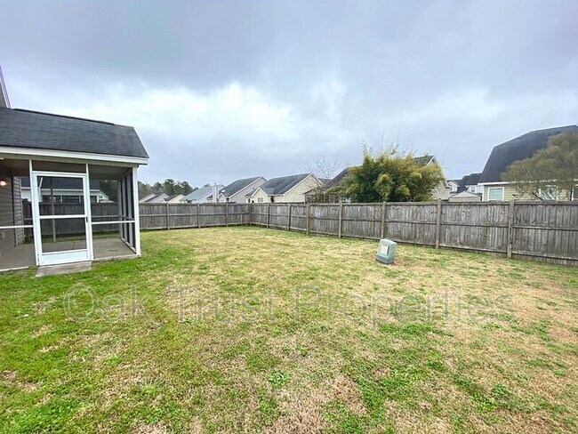 Building Photo - 410 Vinicio Dr