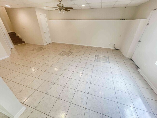 Building Photo - Alpharetta - 3BR - Finished Basement!