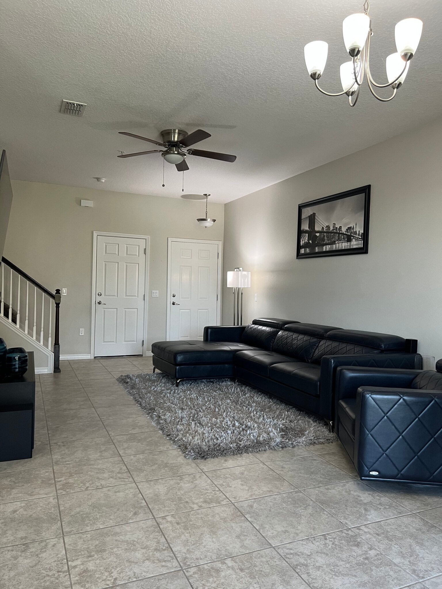 Building Photo - 2259 Seven Oaks Dr