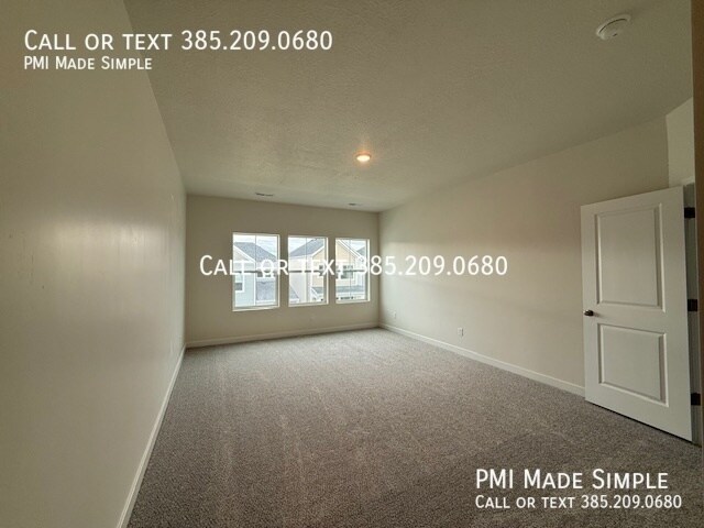 Building Photo - 10063 Torreya Dr