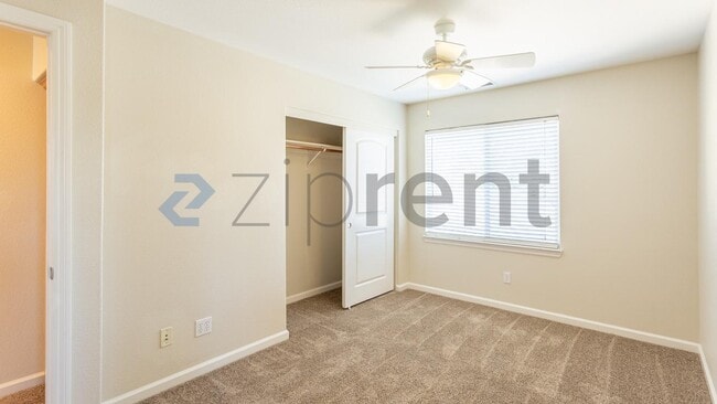 Building Photo - 1251 Clover Dr