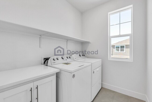 Building Photo - 7268 Wishwood Pl