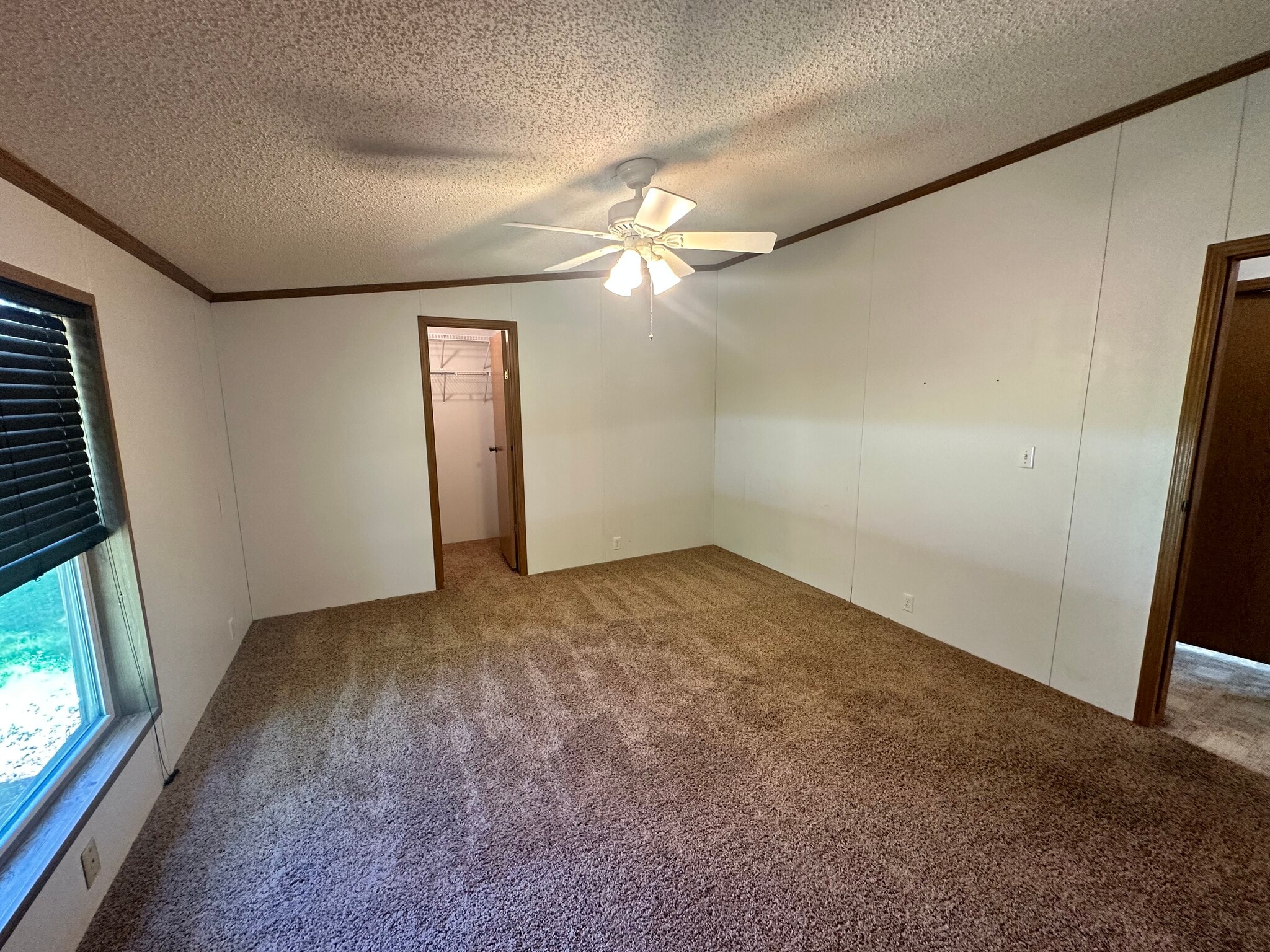 Building Photo - E2427 Holmes Rd