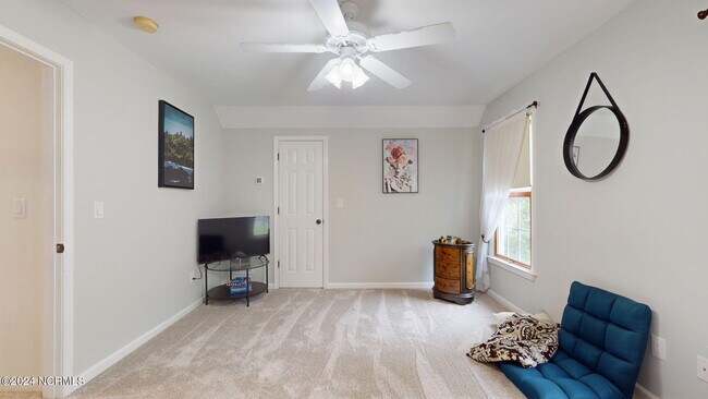 Building Photo - 506 Royal Tern Dr