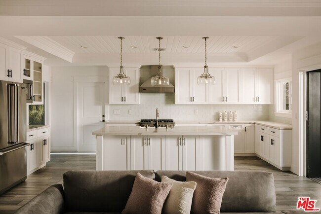 Building Photo - 18013 Sea Reef Dr