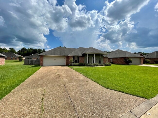 Building Photo - 3/2 For Rent in Byram!